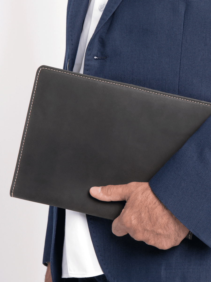 Black Journal Cover & Padfolio - Laser Art MTL Image principale du produit